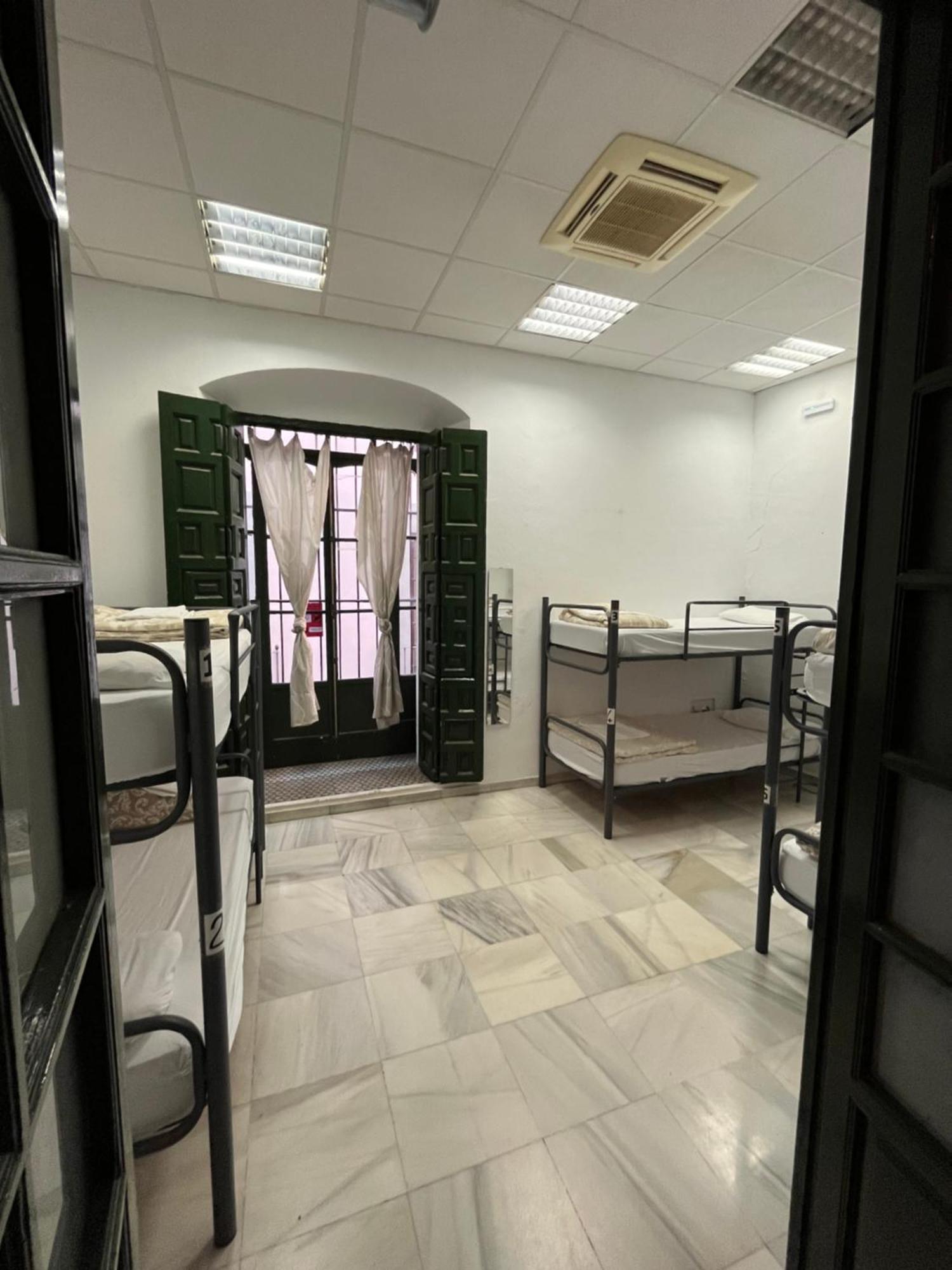 San Isidoro Hostel Sevilla Екстериор снимка